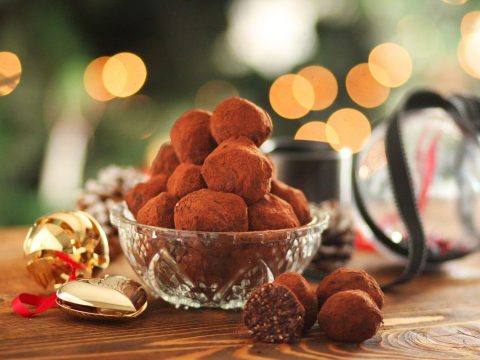 Energy Balls με Δαμασκηνο και Φιστικοβουτυρο