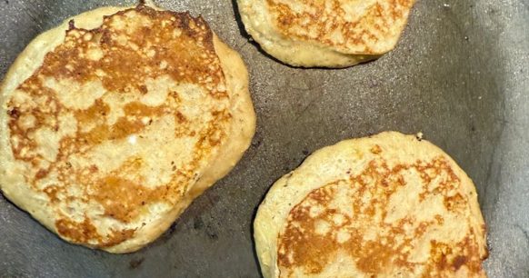 Pancakes για παιδιά χωρίς αλεύρι και χωρίς ζάχαρη